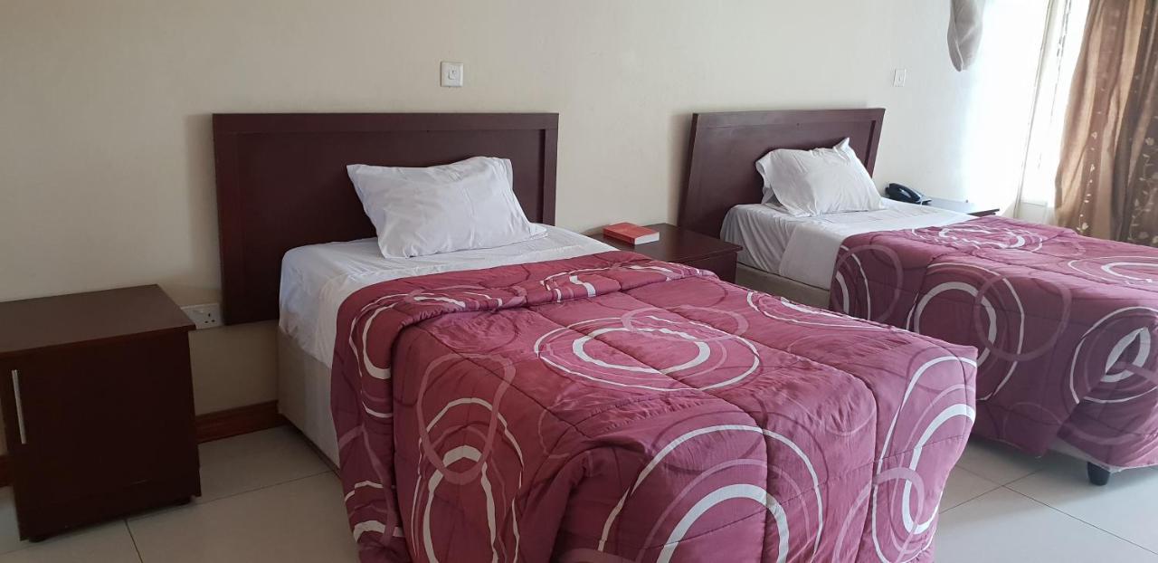 Mwiluzi Motel Ltd Lusaka Luaran gambar